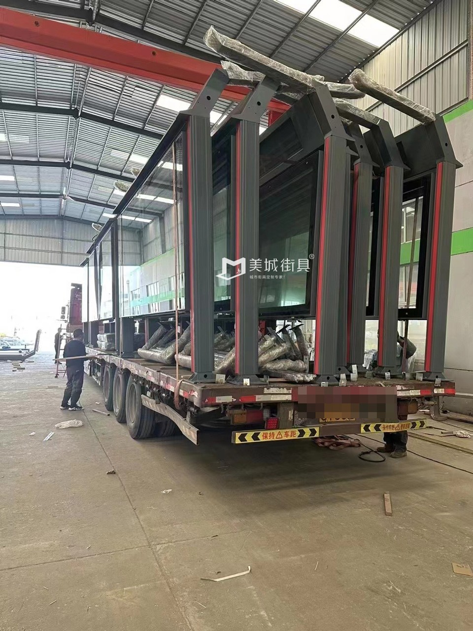 2023.3.7美城街具供應湖北公交候車亭發貨實拍 2023.3.7美城街具供應湖北公交候車亭發貨實拍